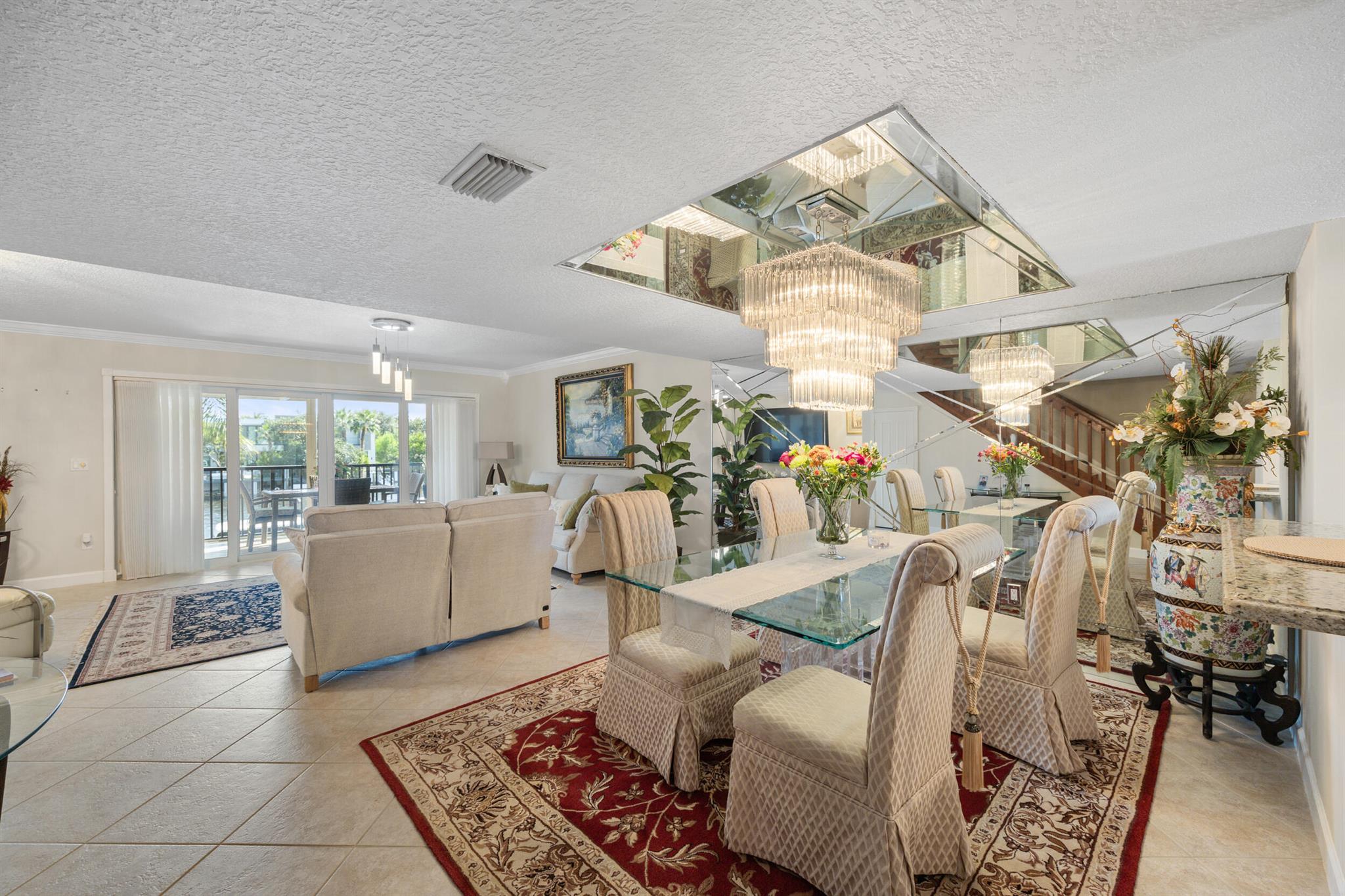 210 Captains Walk 710