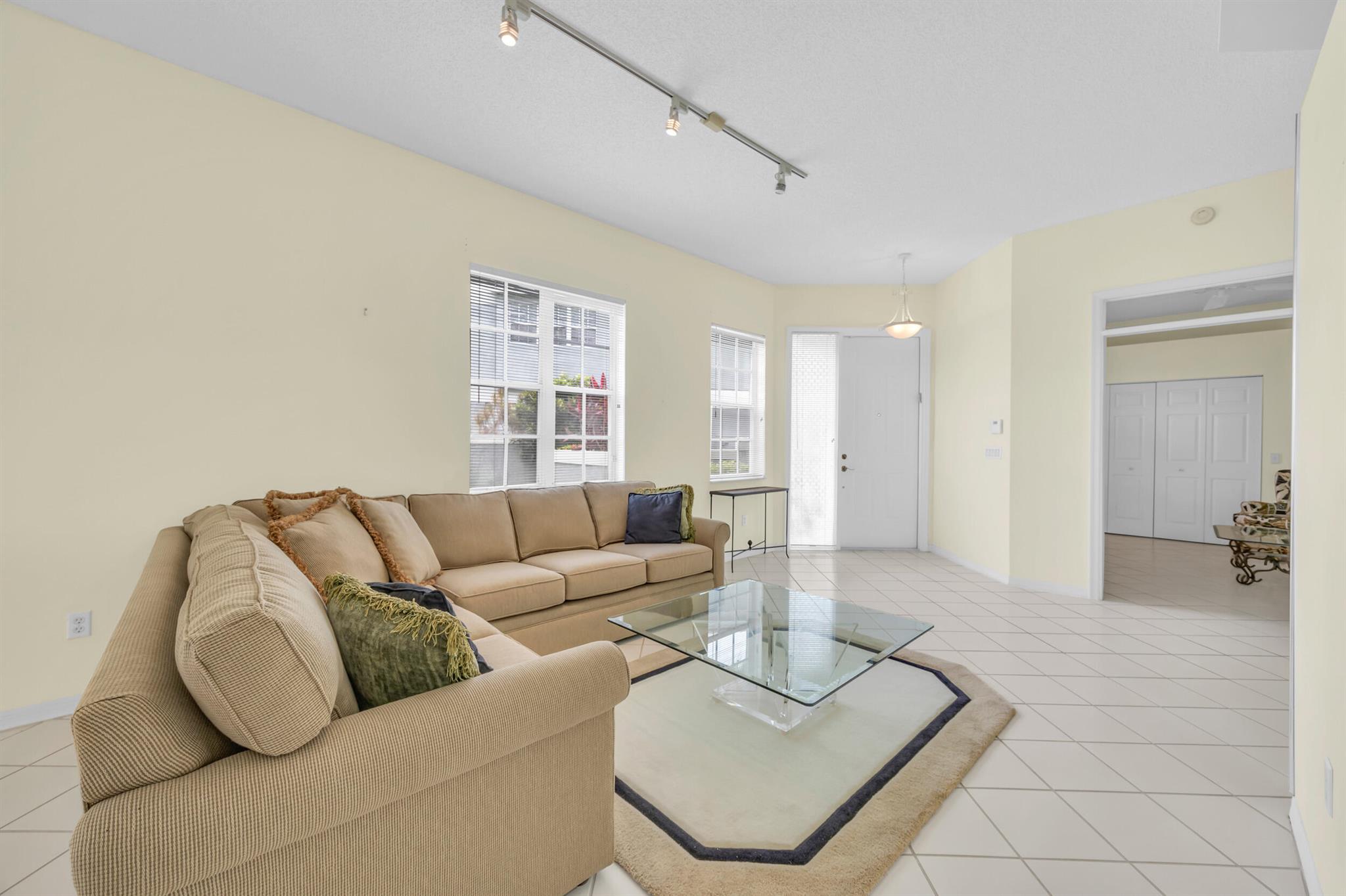 10172 Andover Coach Circle G2