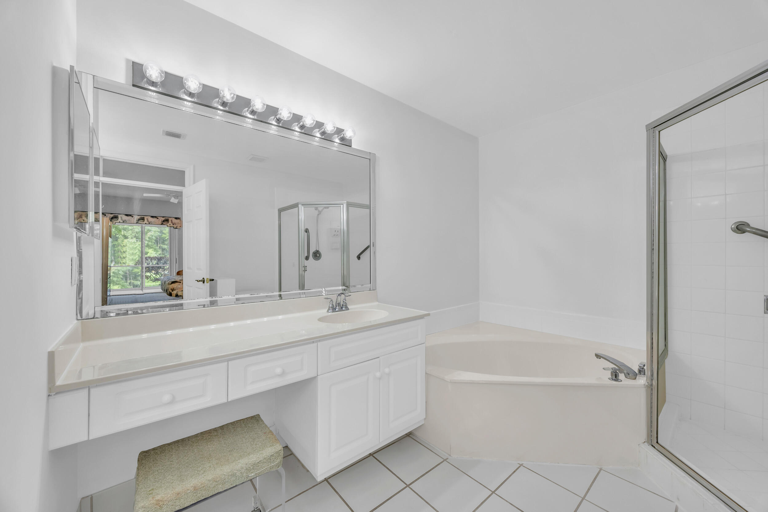 10172 Andover Coach Circle G2