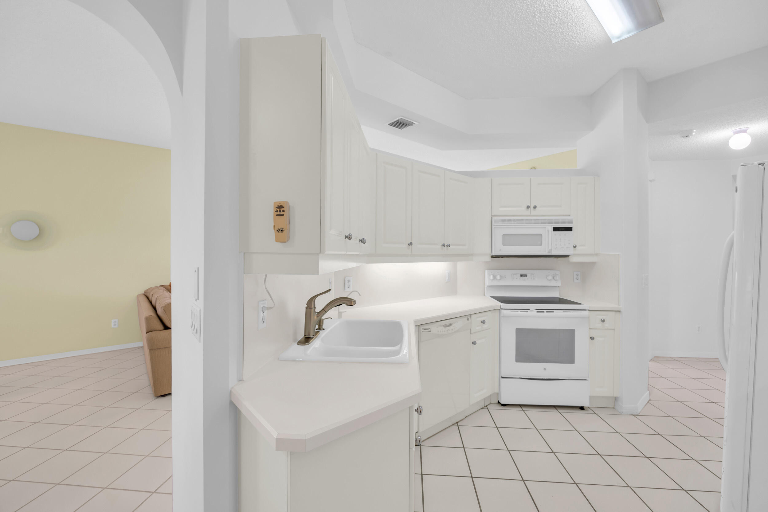 10172 Andover Coach Circle G2