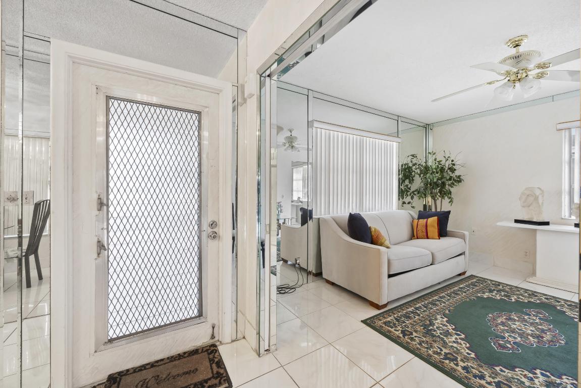 2530 Black Olive Boulevard 201