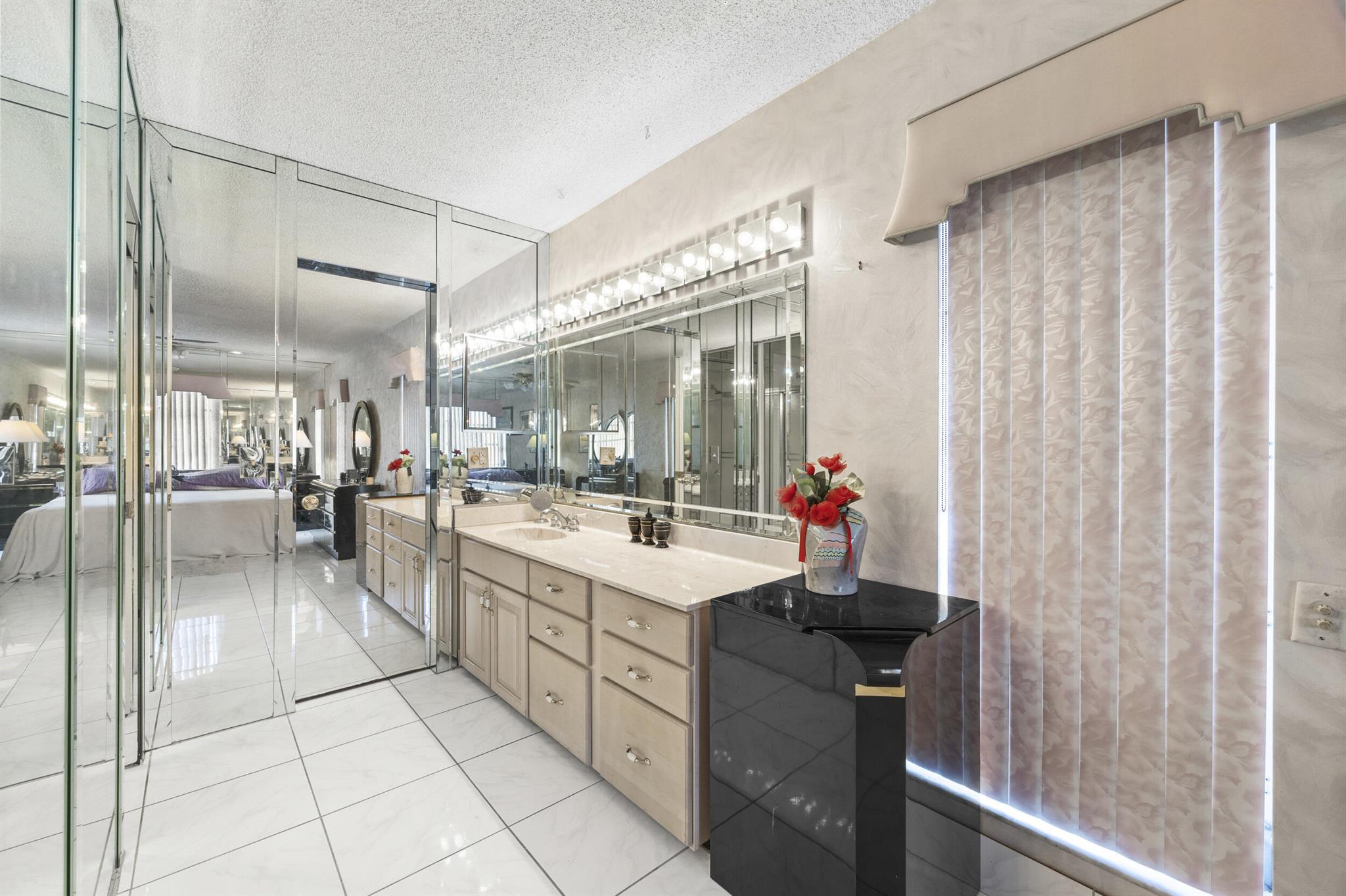 2530 Black Olive Boulevard 201