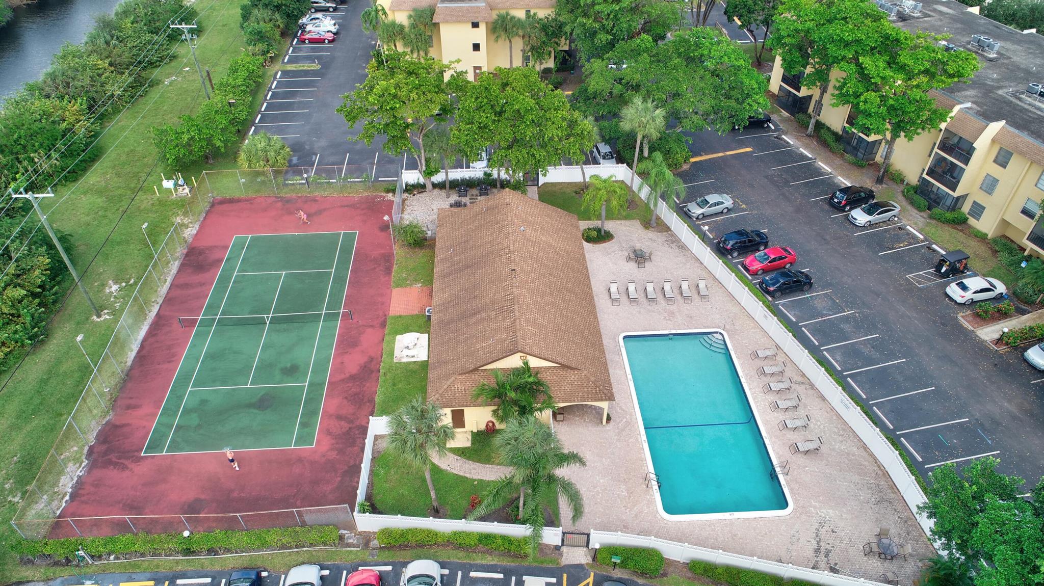 470 NW 20th Street 1050