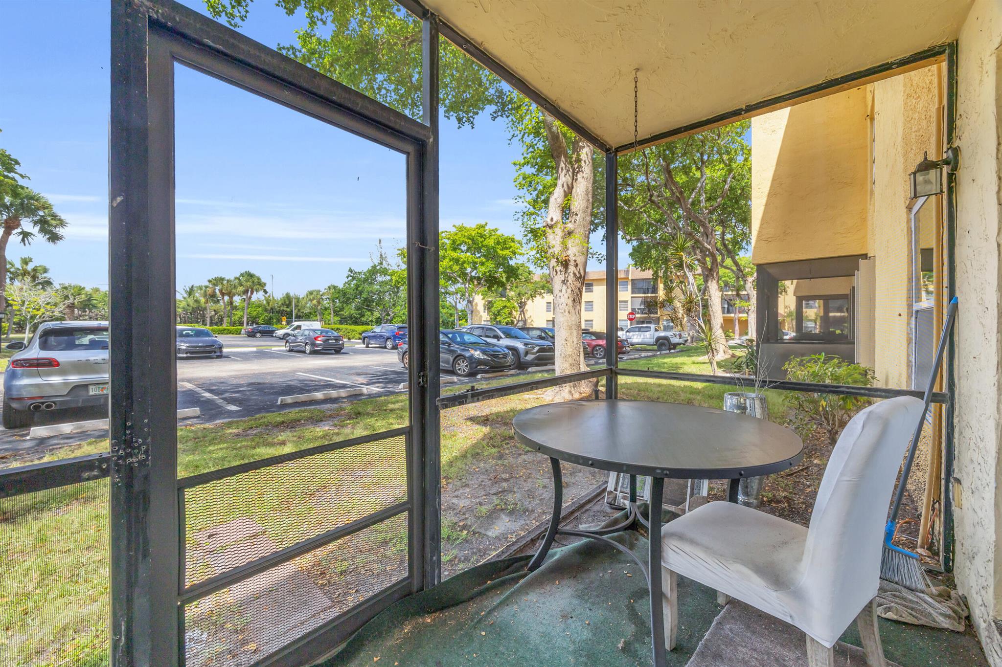 470 NW 20th Street 1050