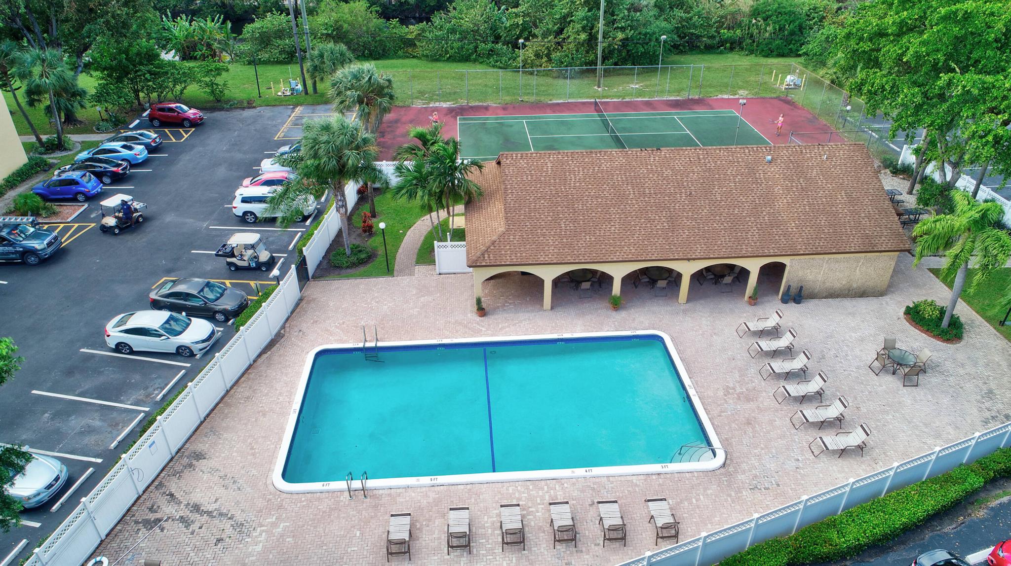 470 NW 20th Street 1050