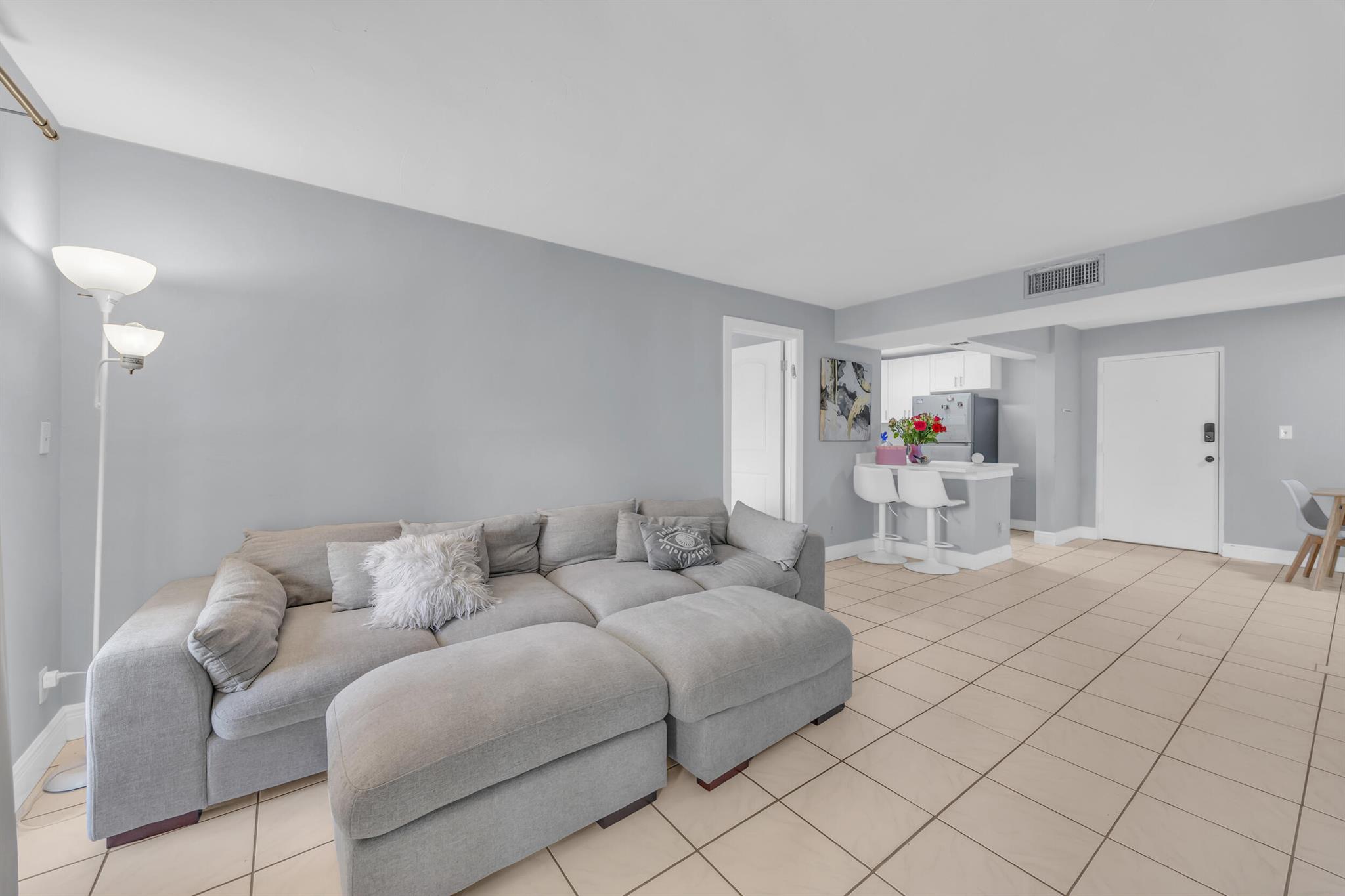 470 NW 20th Street 1050