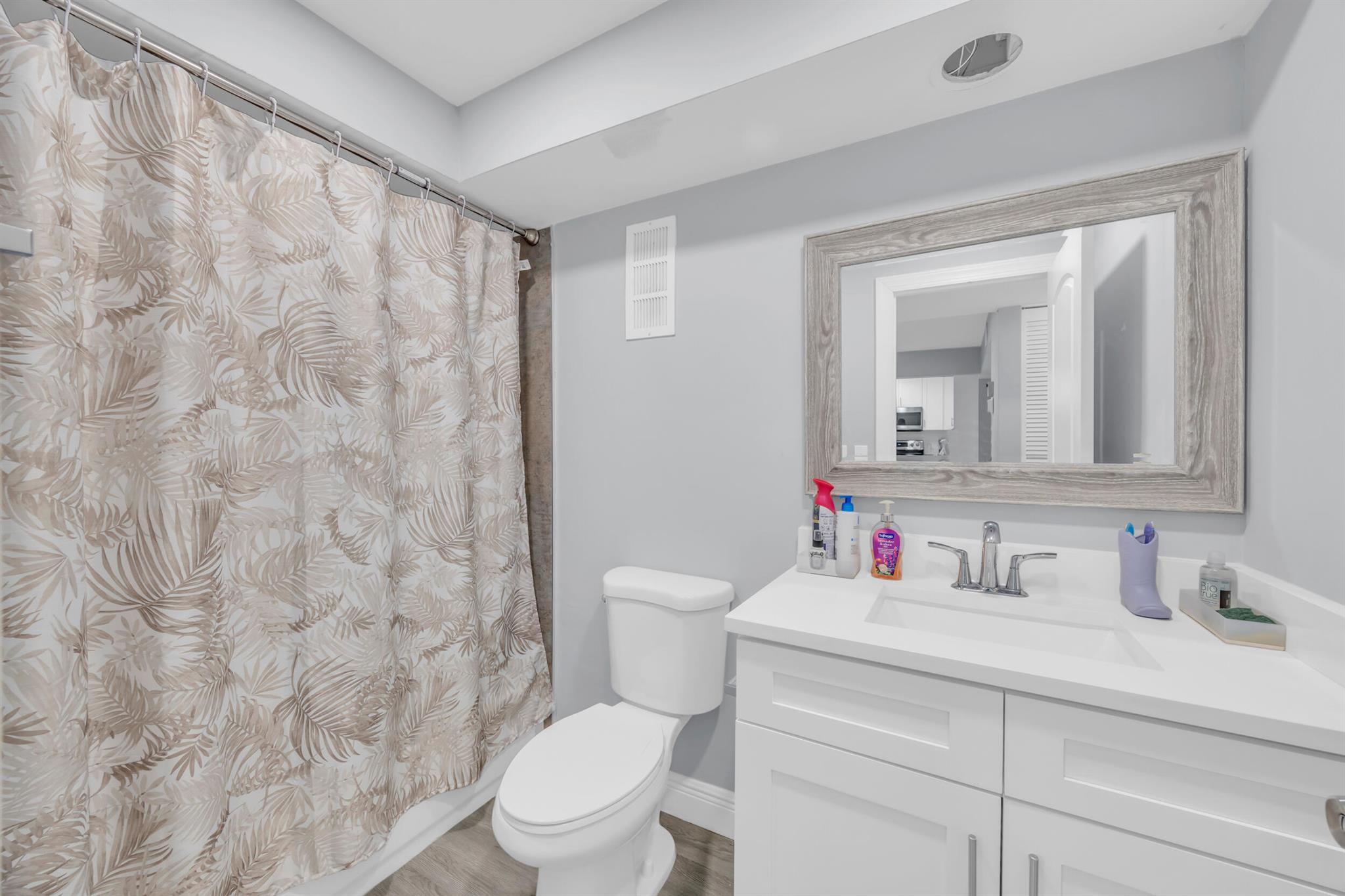 470 NW 20th Street 1050