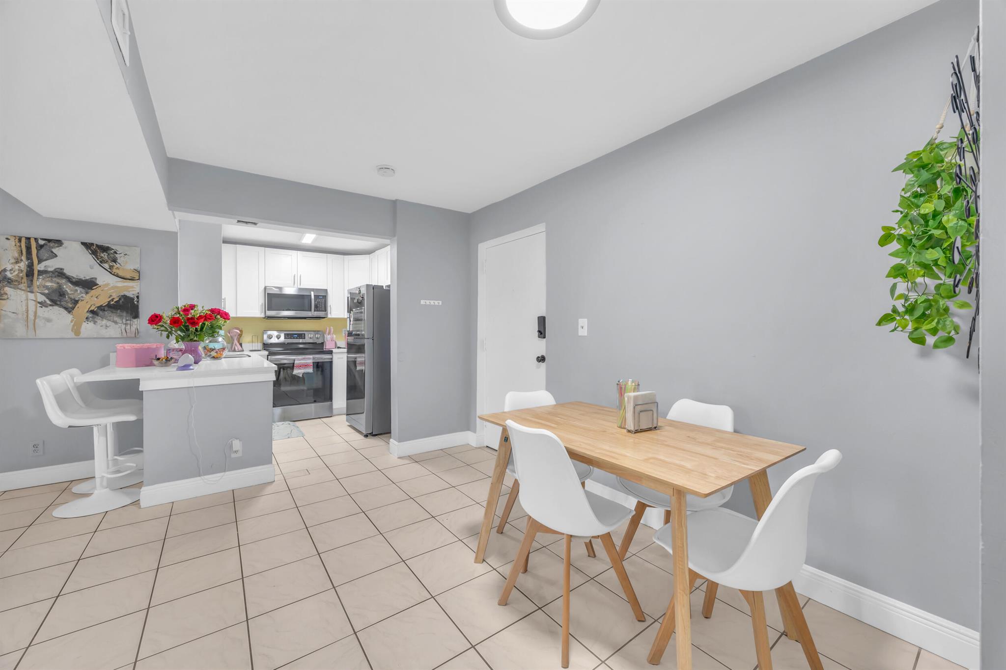 470 NW 20th Street 1050