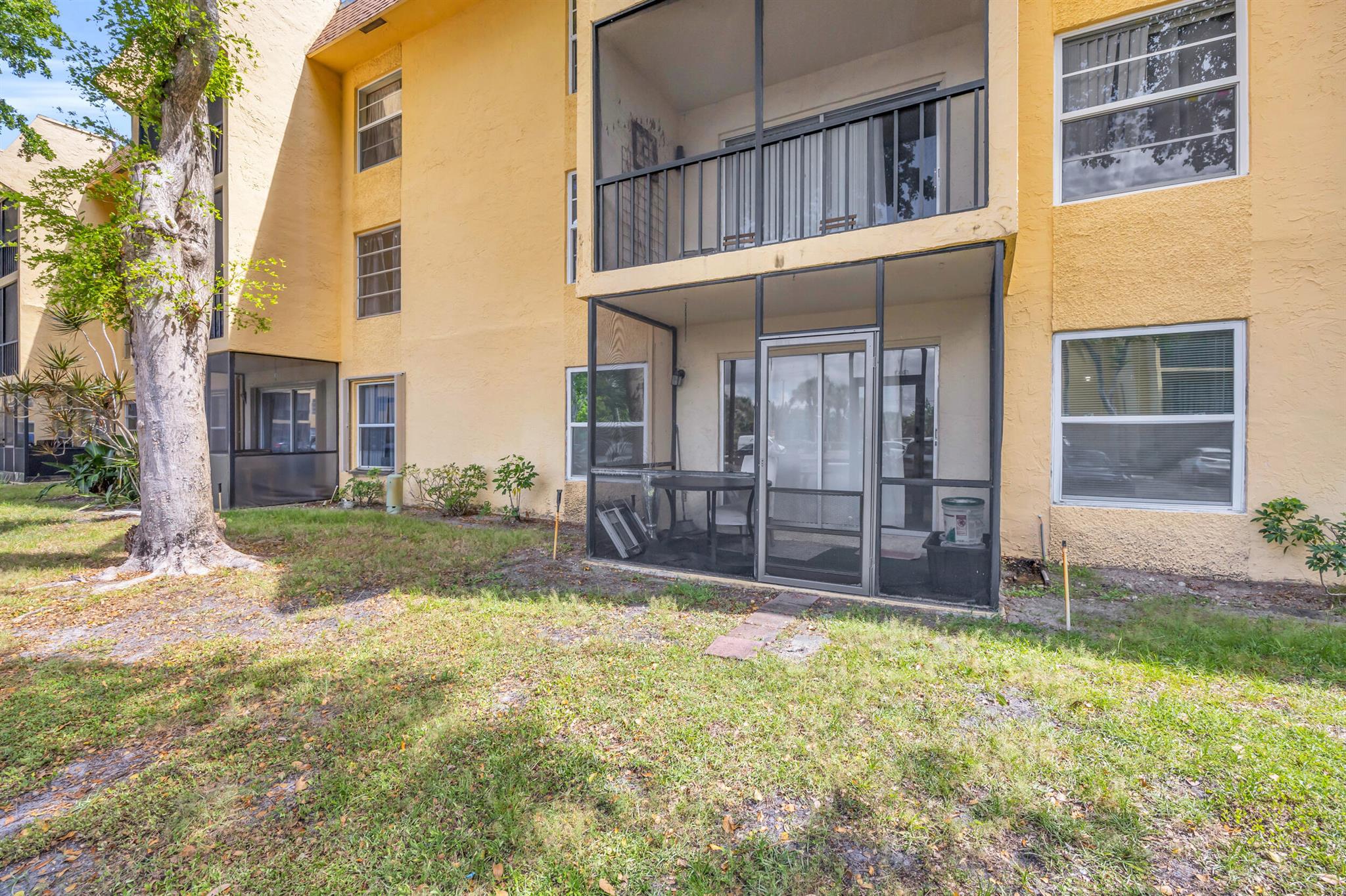 470 NW 20th Street 1050