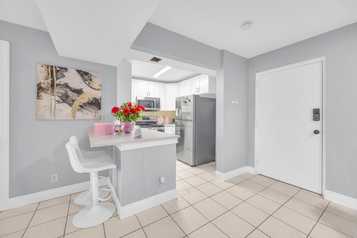 470 NW 20th Street 1050