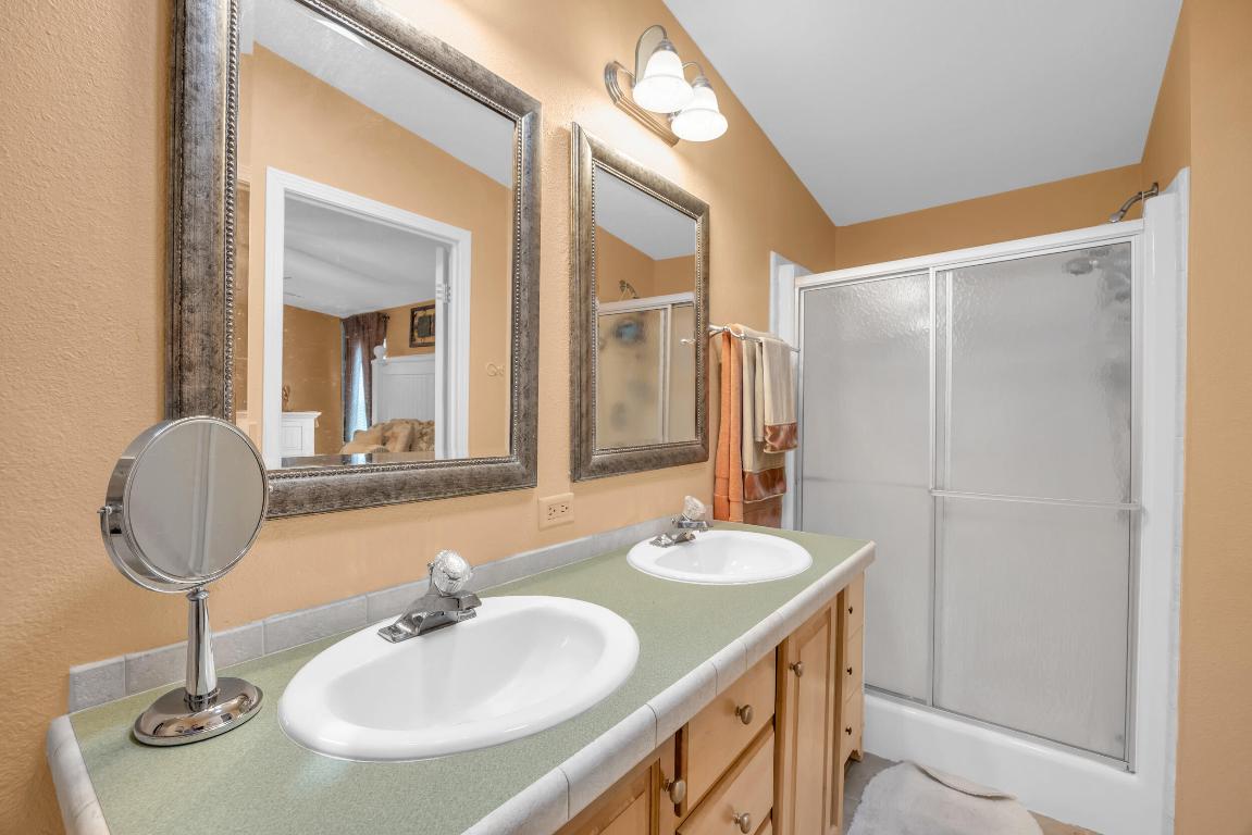 2904 Nine Iron Drive