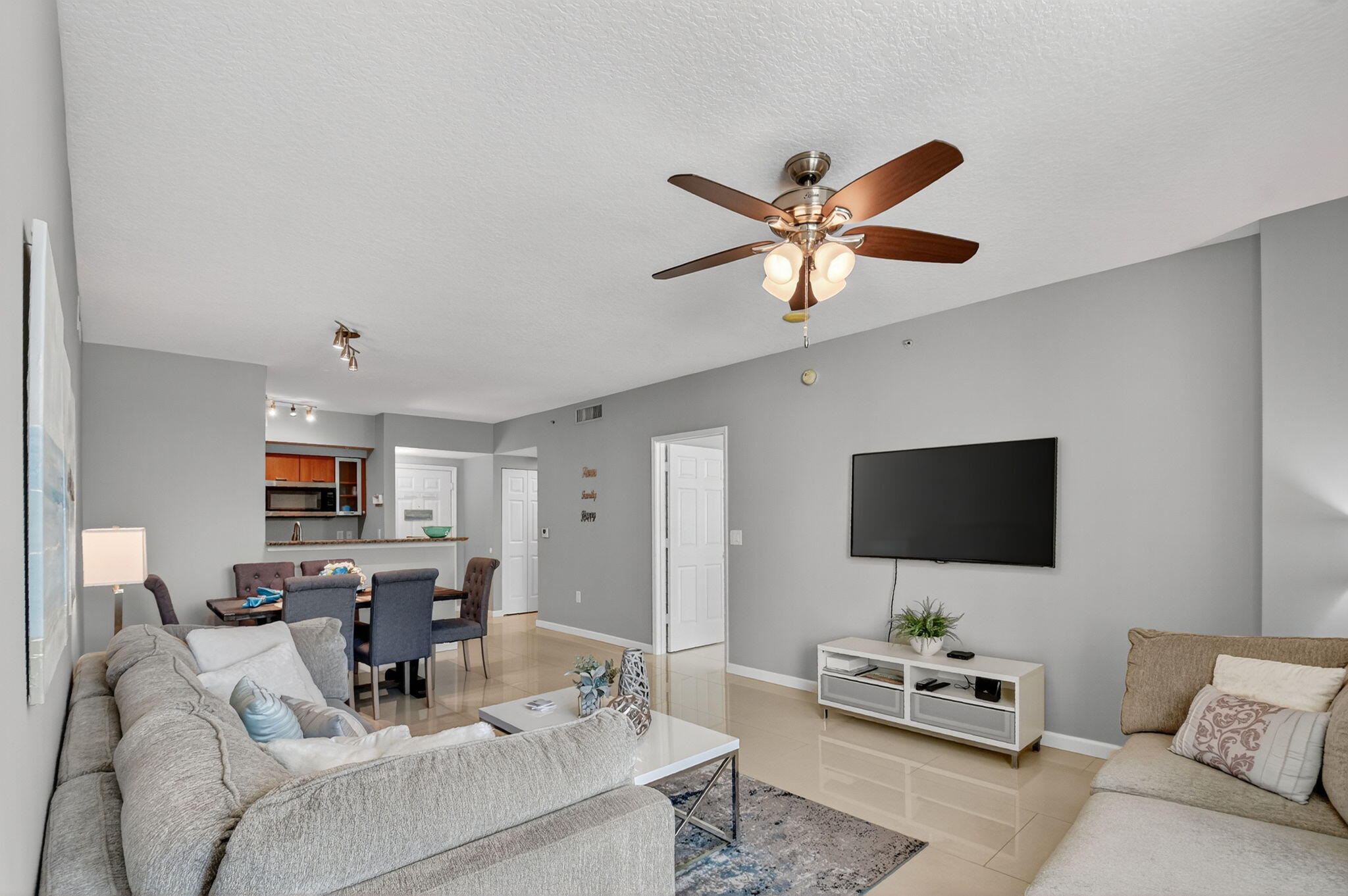 625 Casa Loma Boulevard 306