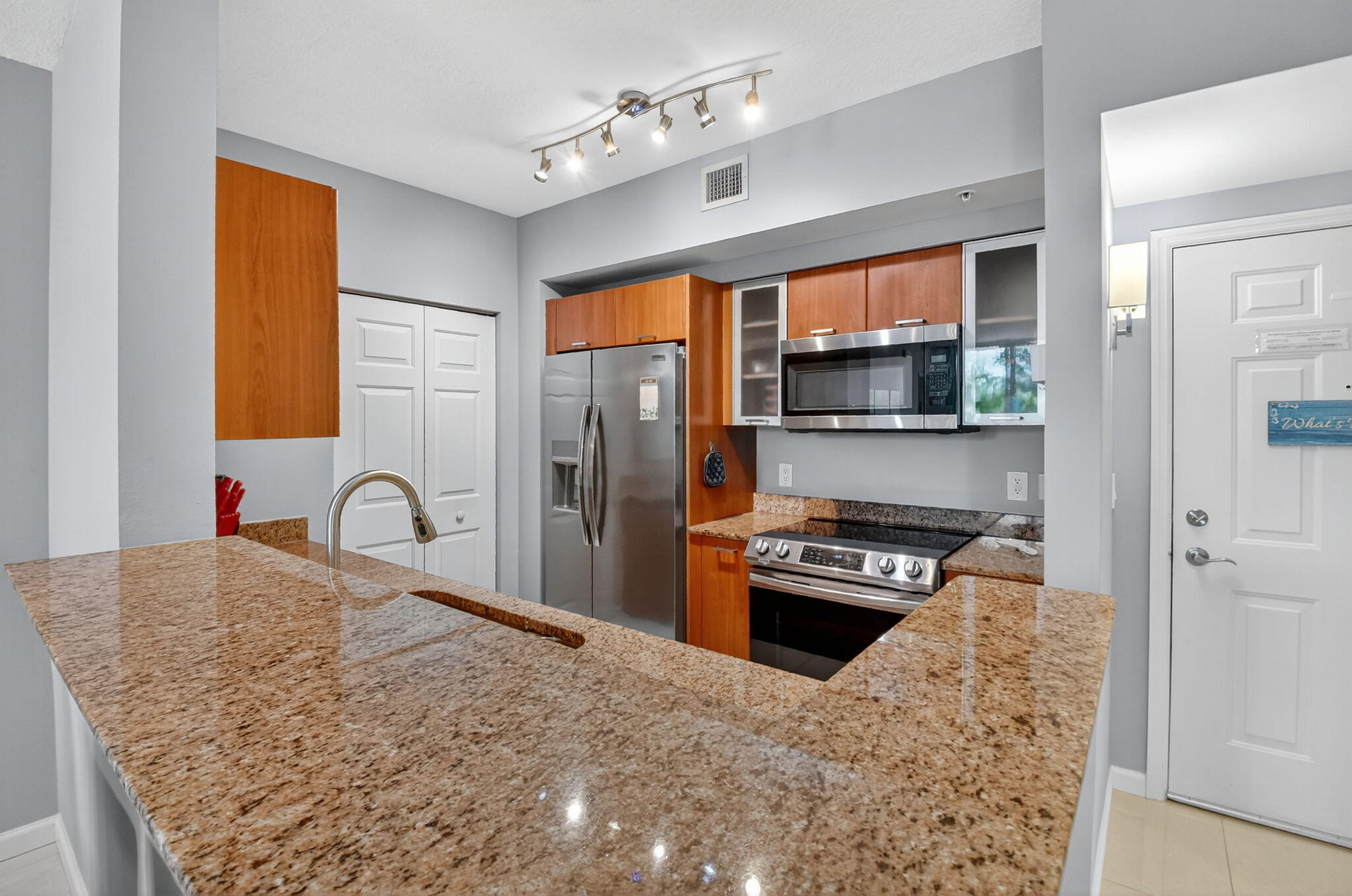 625 Casa Loma Boulevard 306