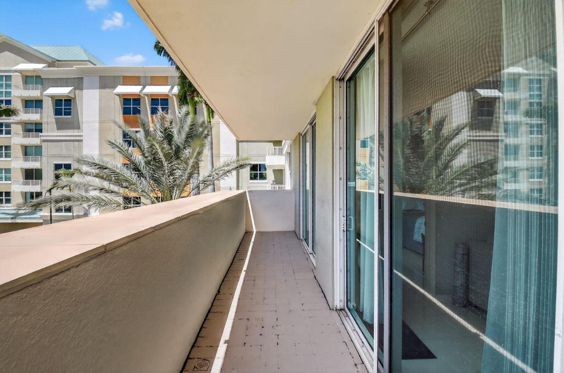 625 Casa Loma Boulevard 306