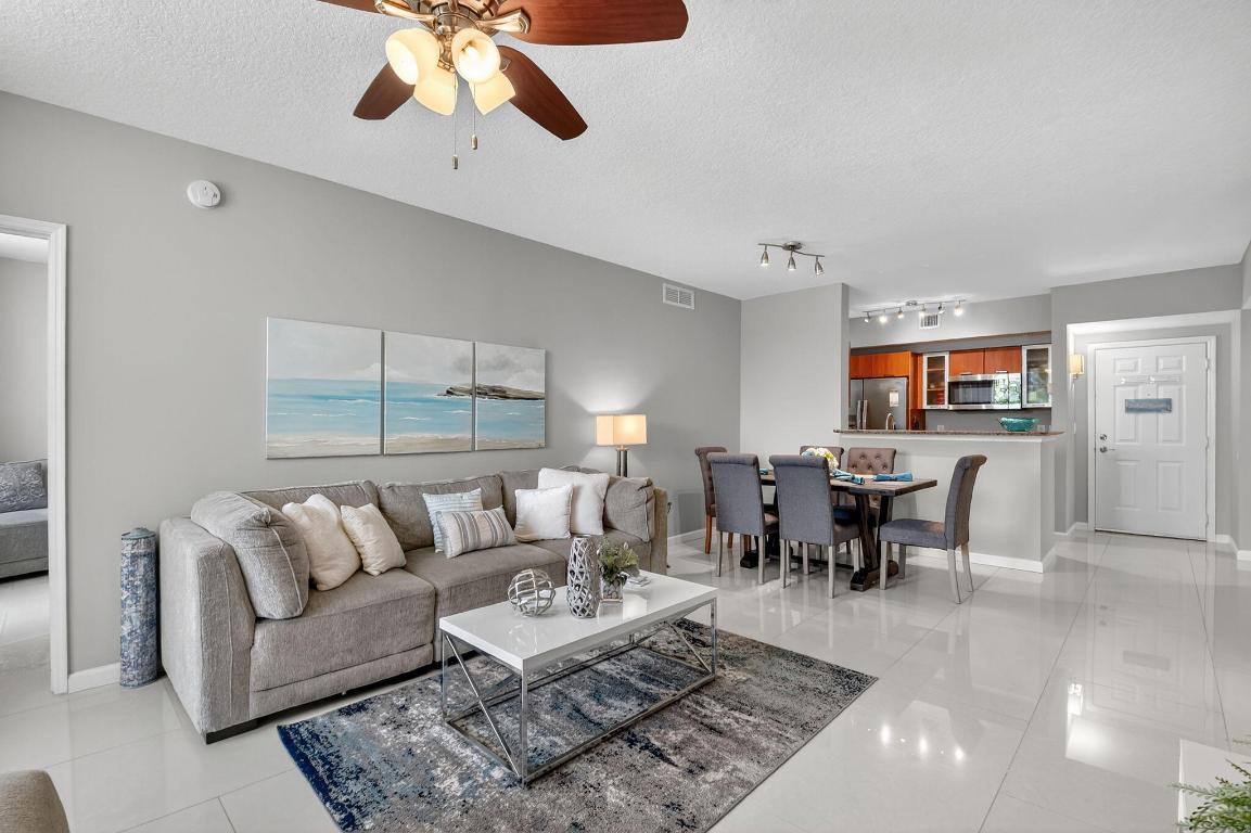 625 Casa Loma Boulevard 306