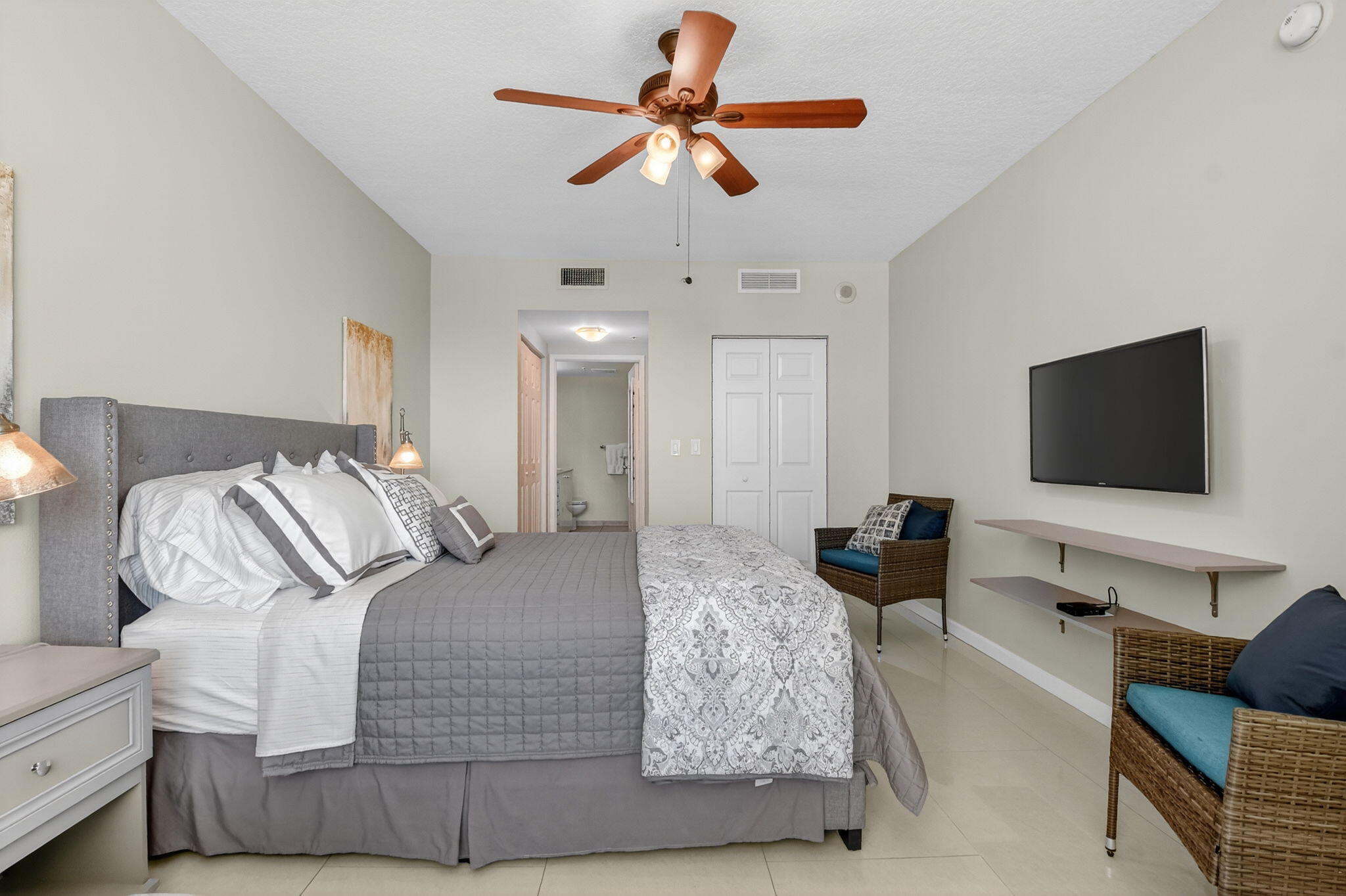 625 Casa Loma Boulevard 306