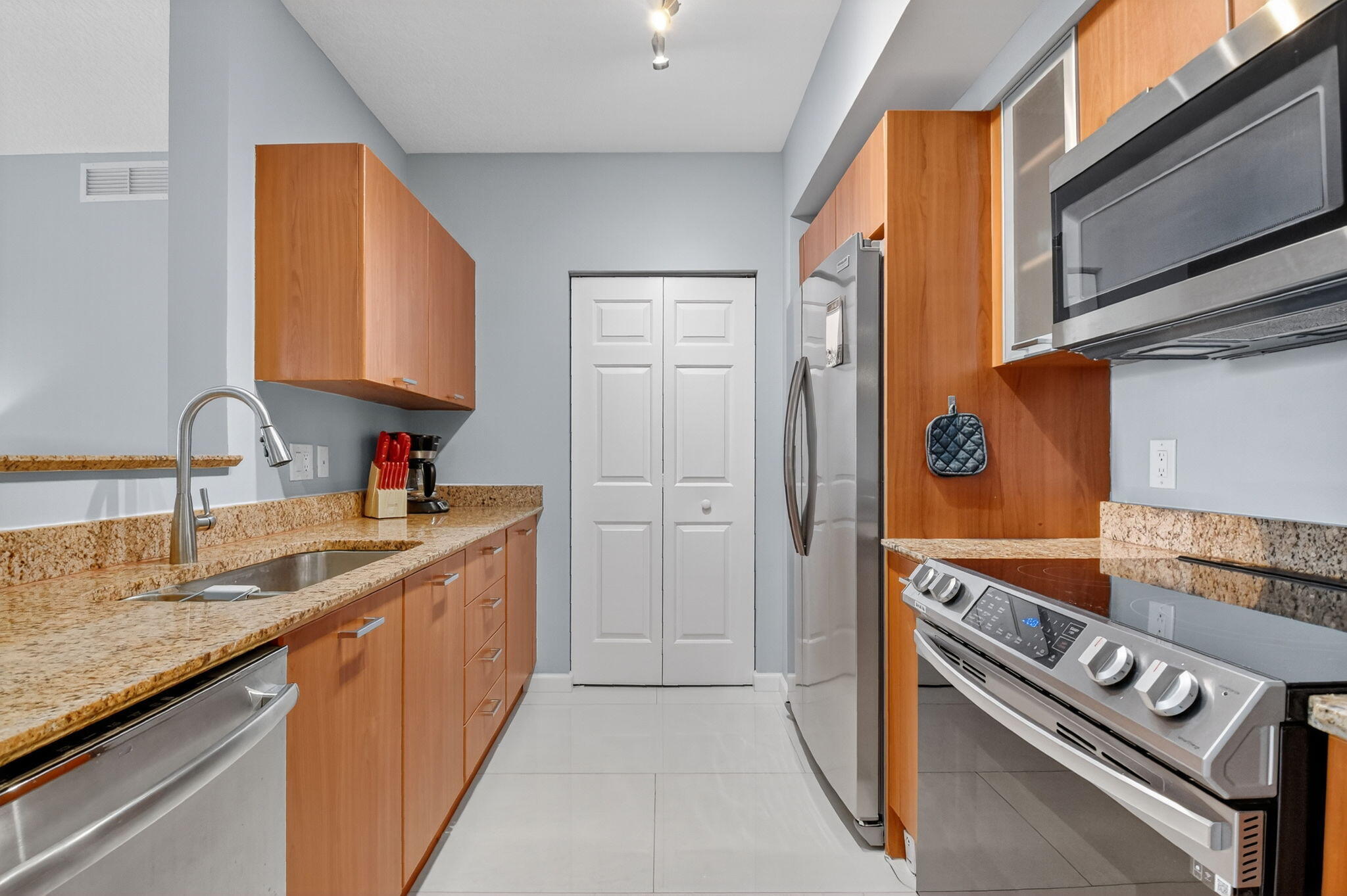 625 Casa Loma Boulevard 306