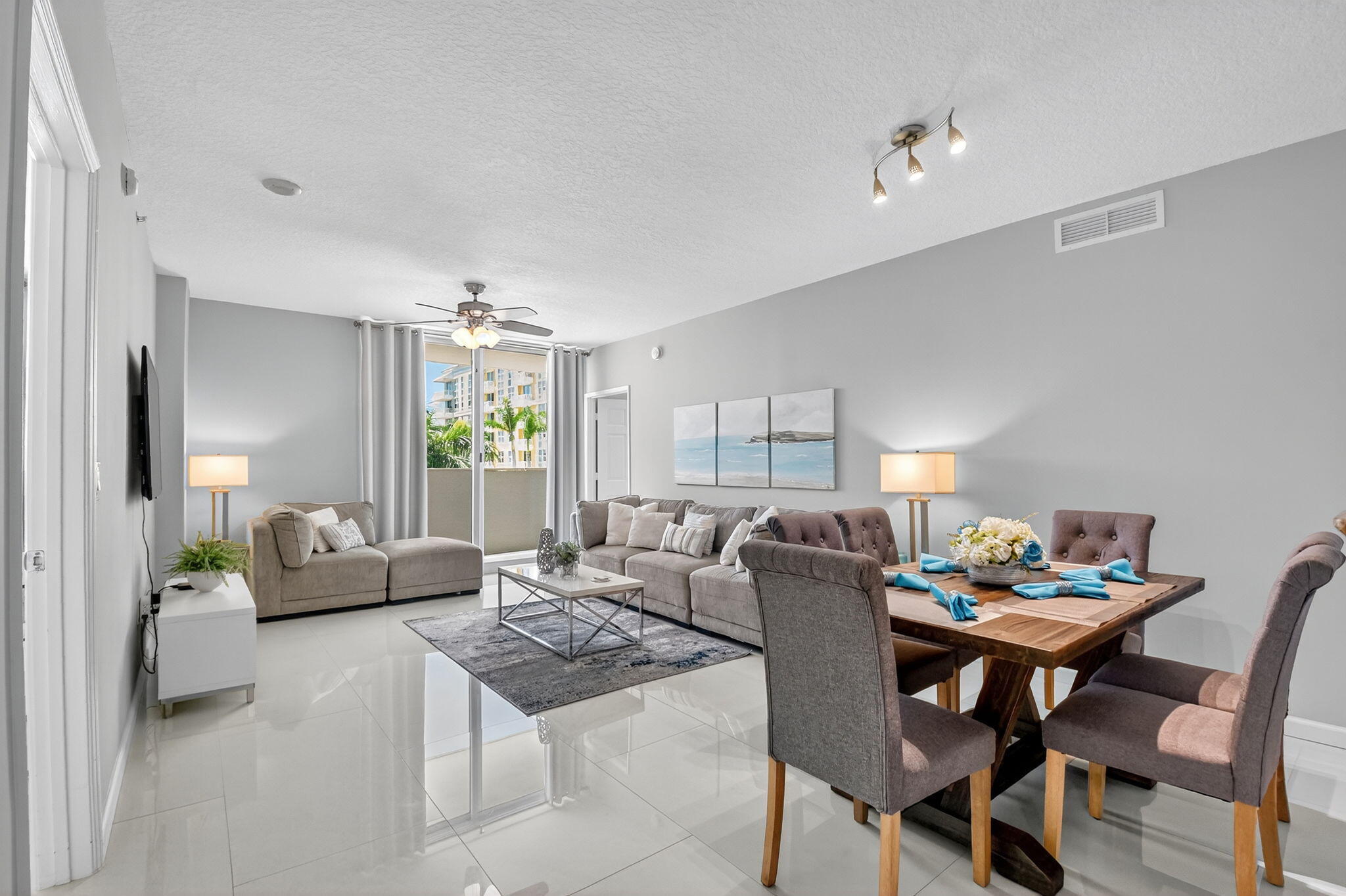 625 Casa Loma Boulevard 306