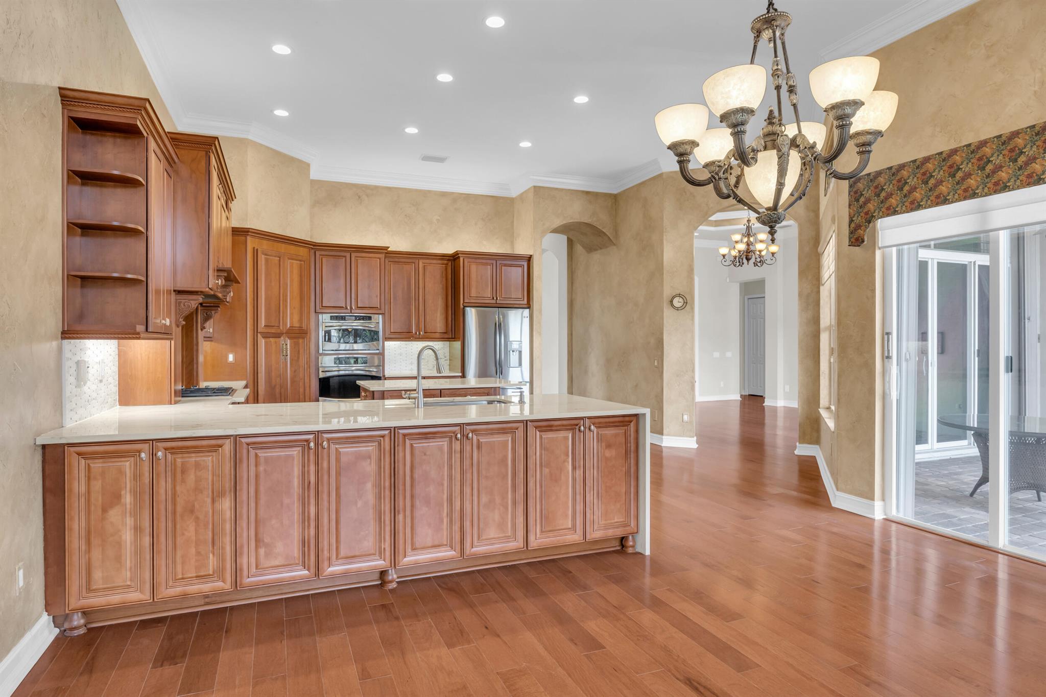 7071 Corning Circle