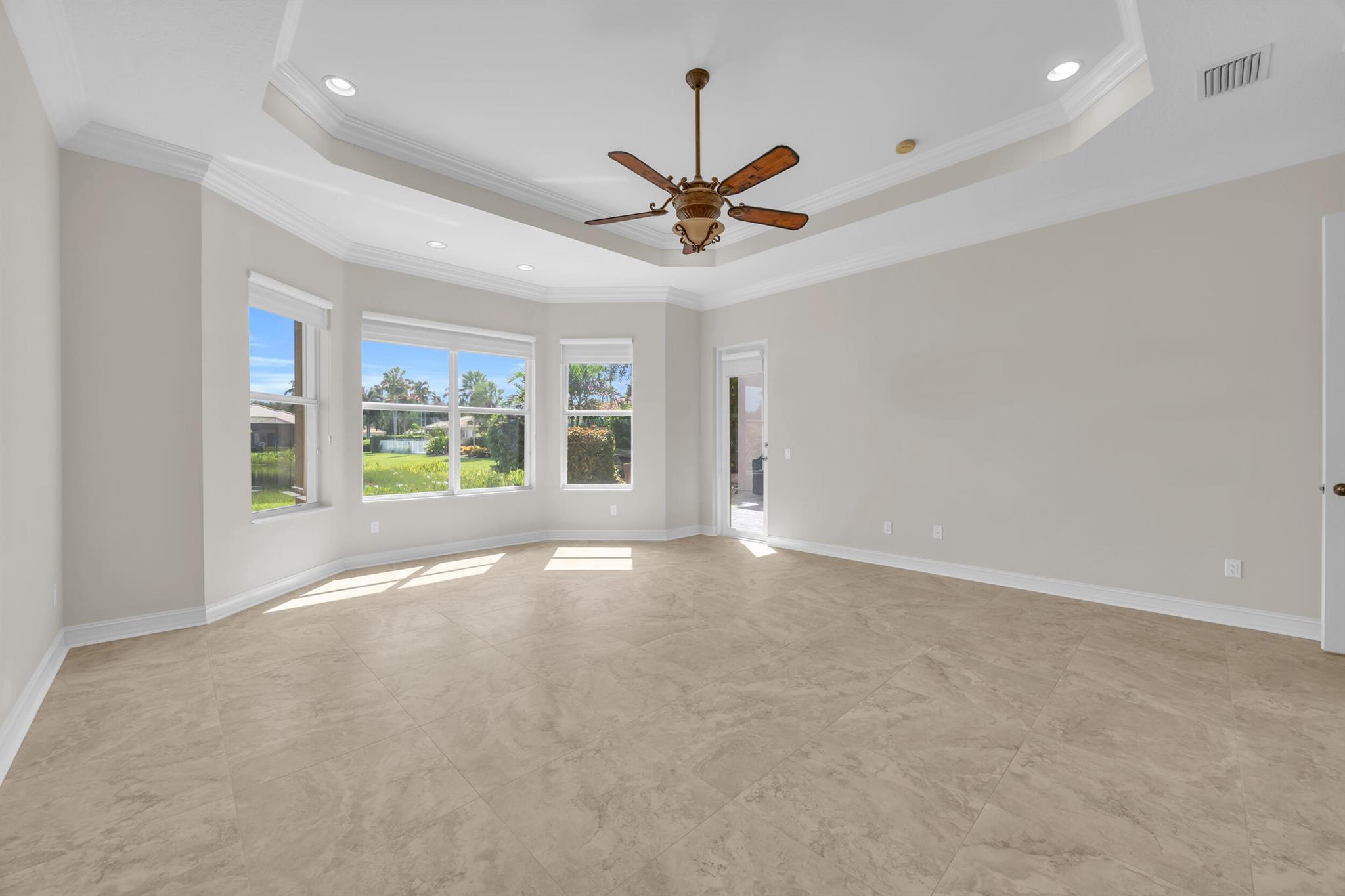 7071 Corning Circle