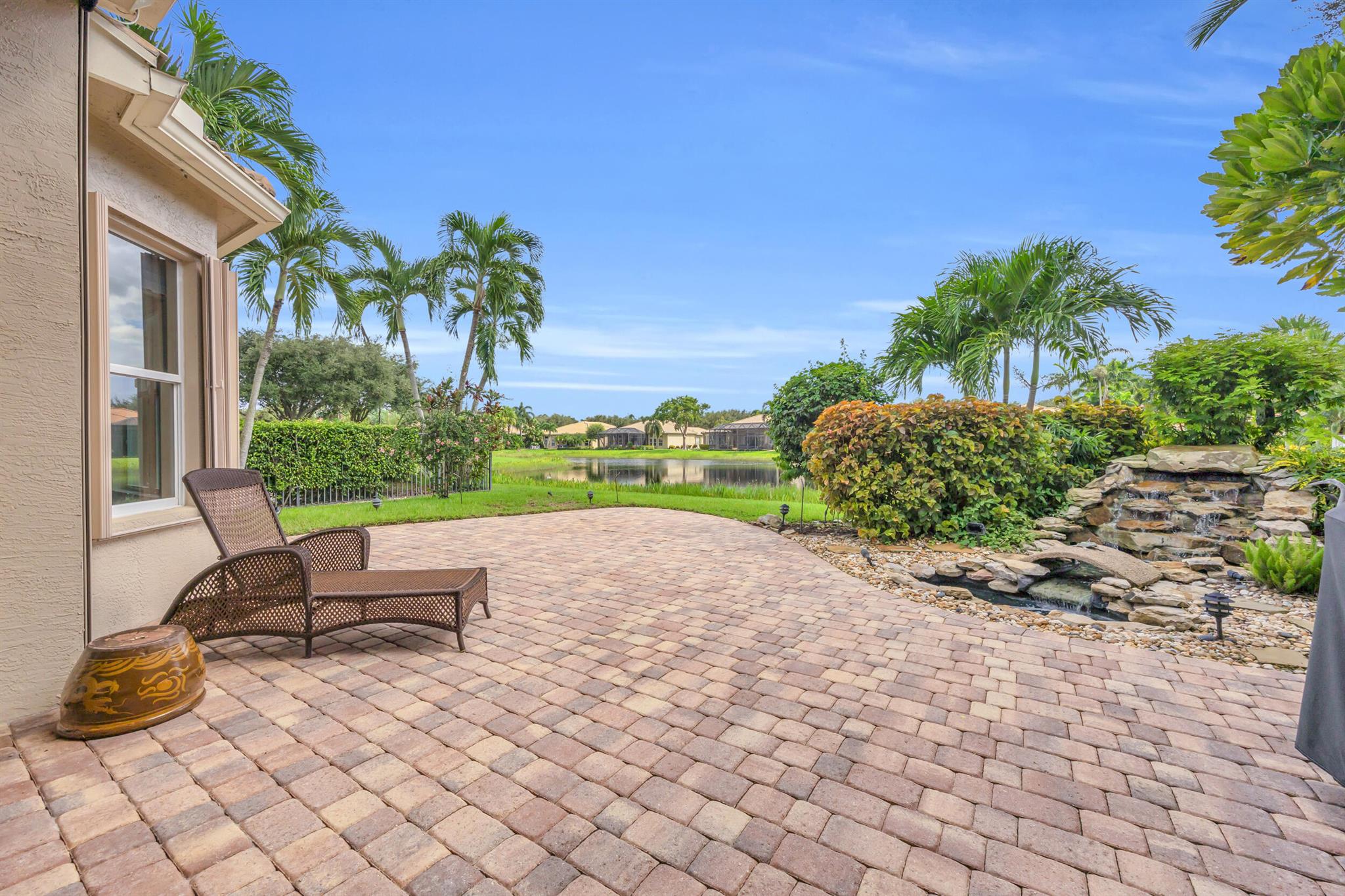 7071 Corning Circle
