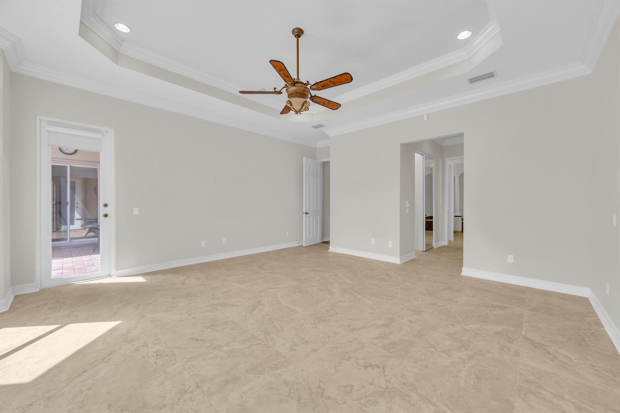 7071 Corning Circle