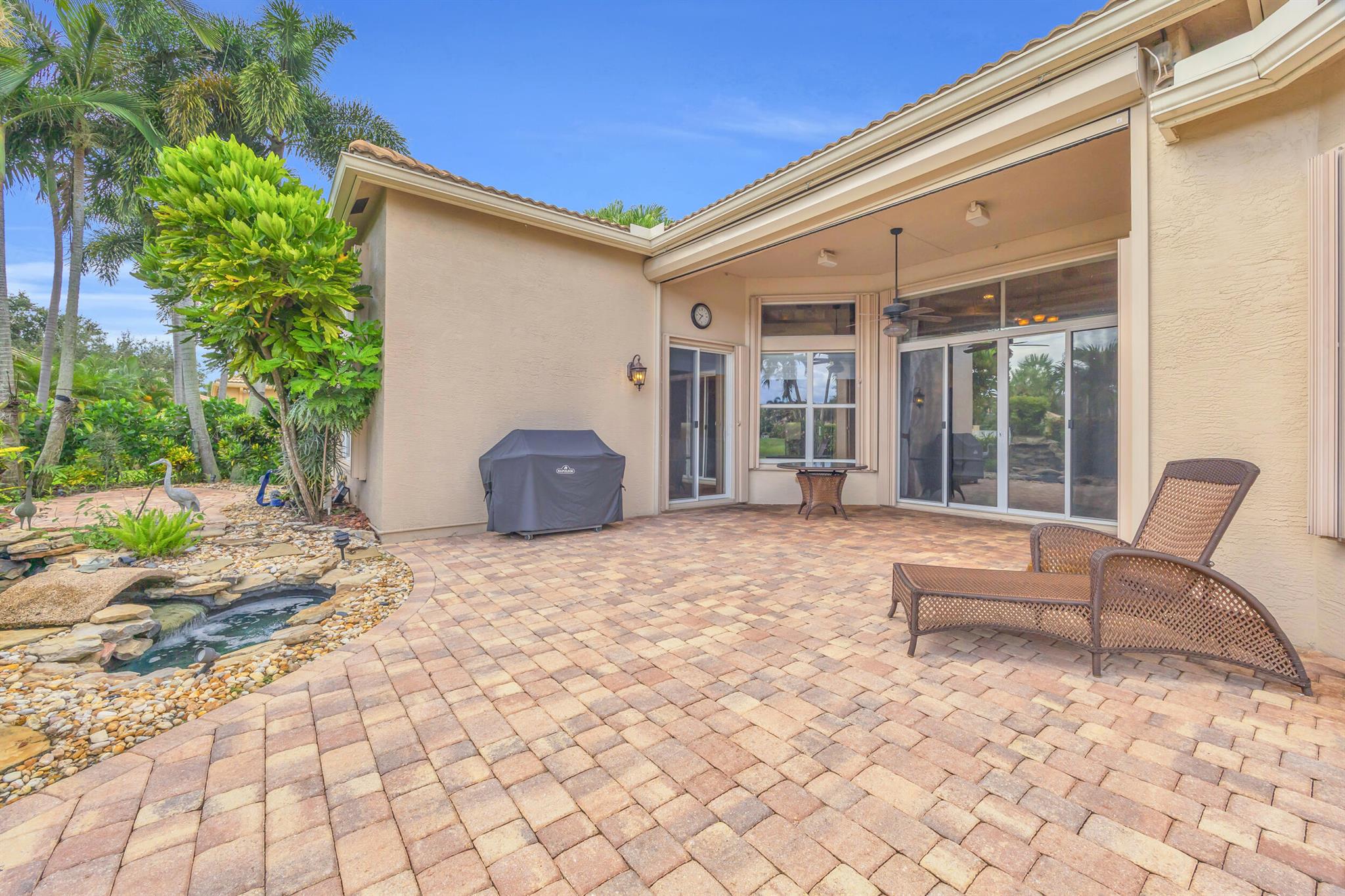 7071 Corning Circle