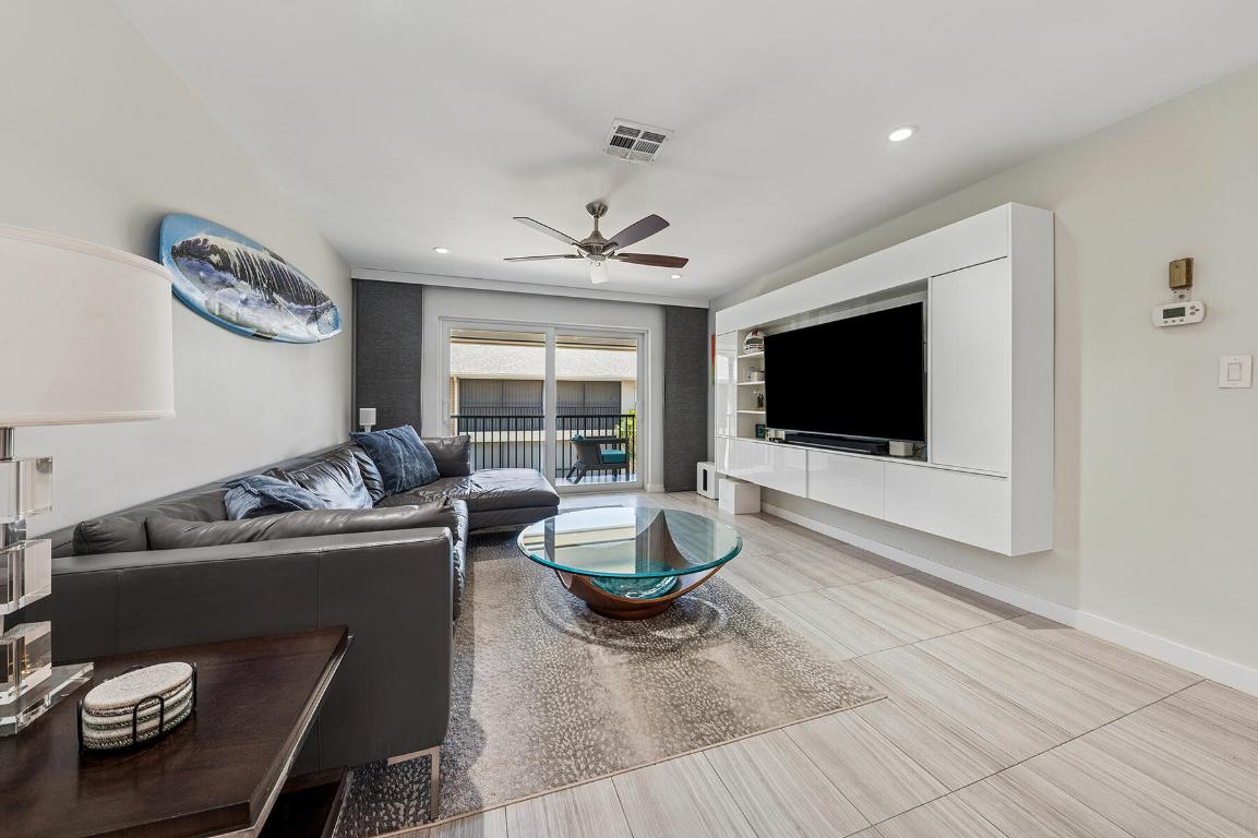 807 NE 1st Street 6w