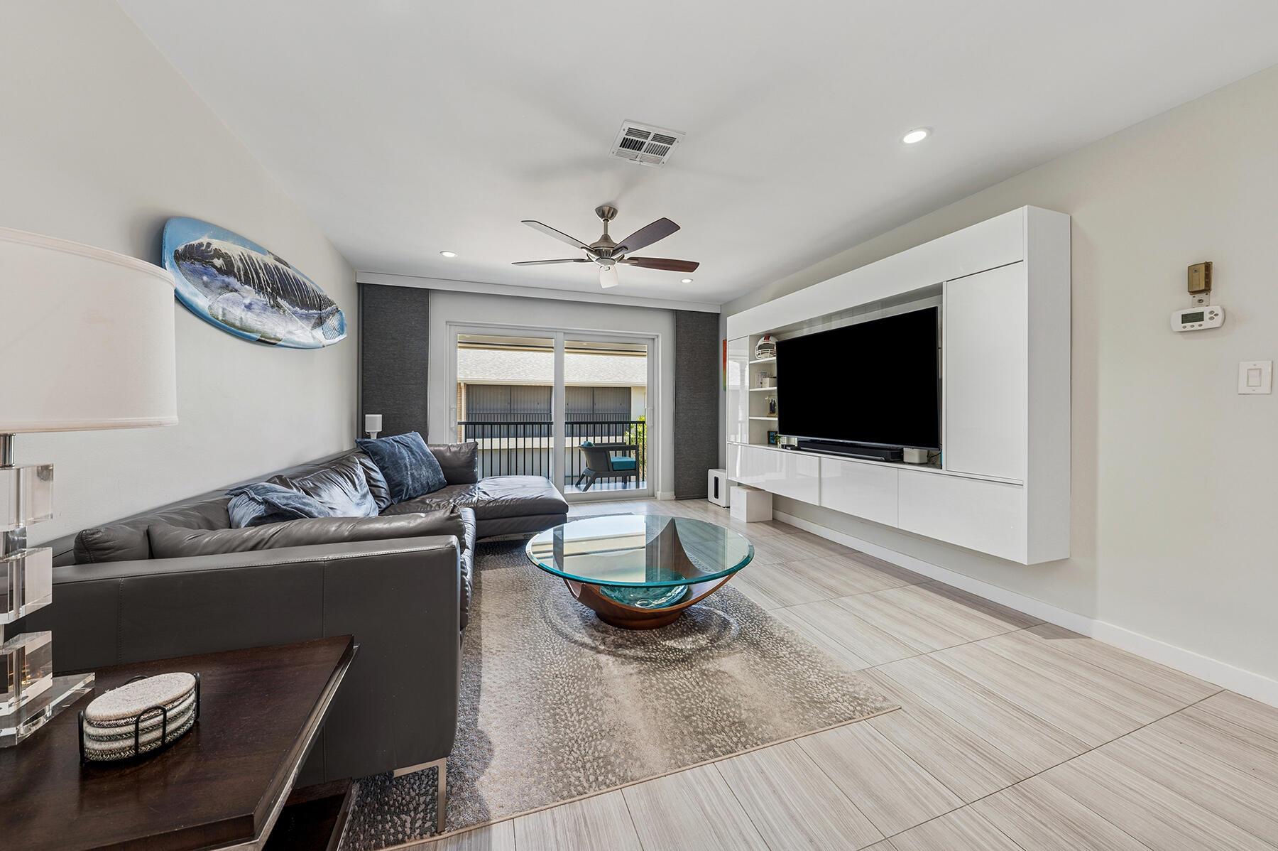 807 NE 1st Street 6w