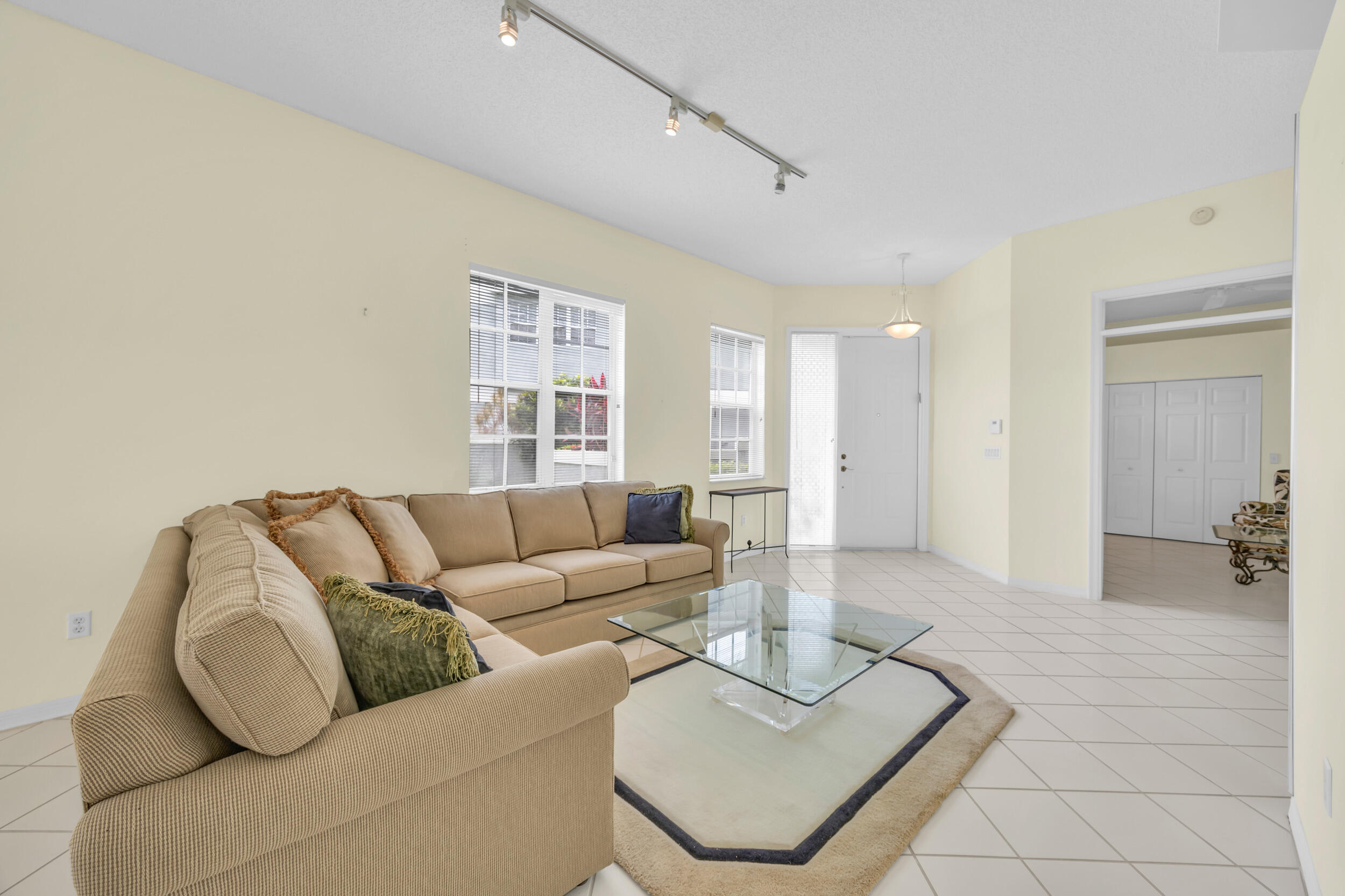 10172 Andover Coach Circle G2