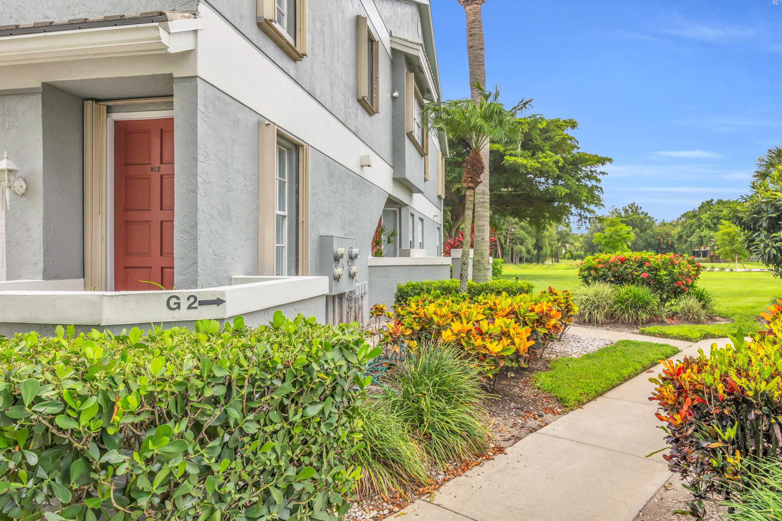 10172 Andover Coach Circle G2