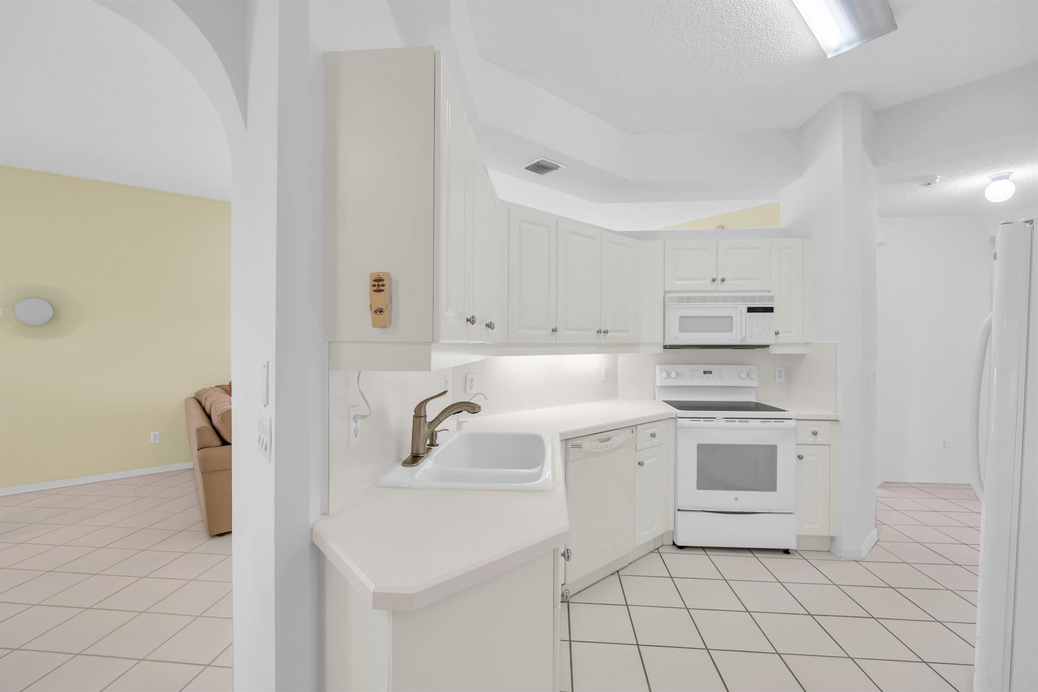 10172 Andover Coach Circle G2