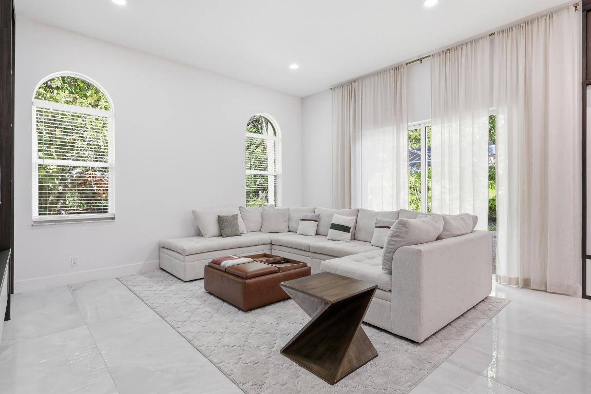 12363 Clearfalls Drive, Boca Raton