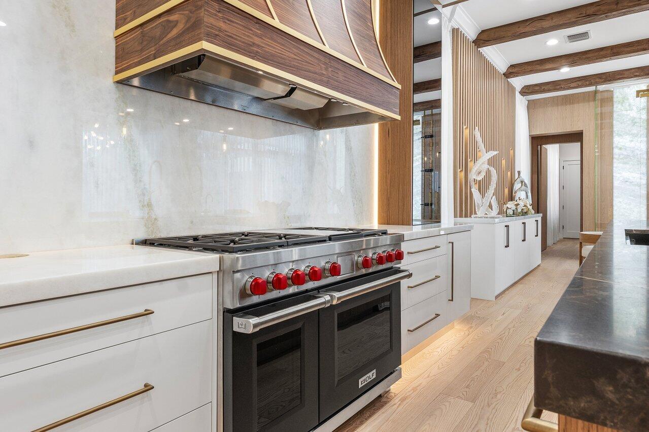 17709 Circle Pond Court