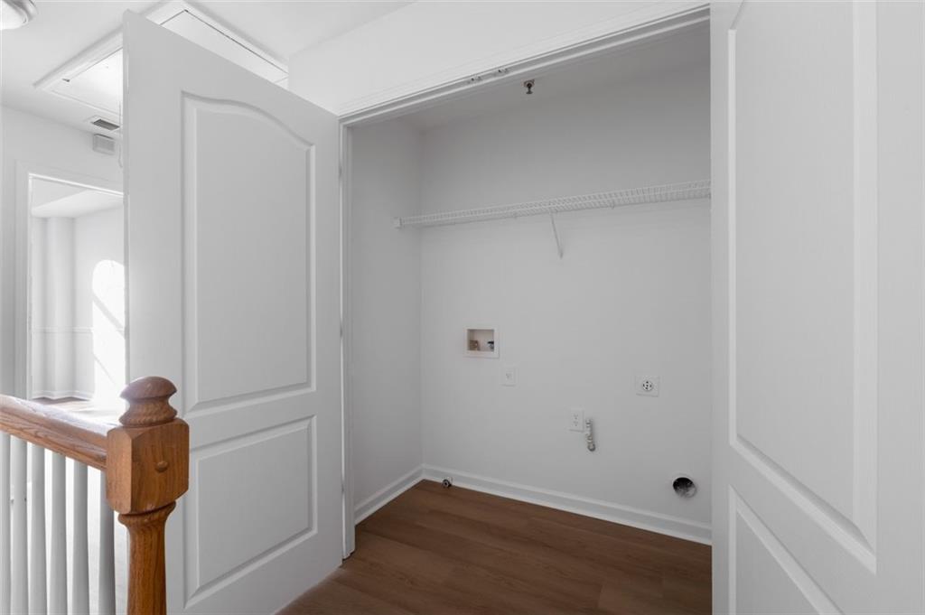 1270 Harris Commons Place