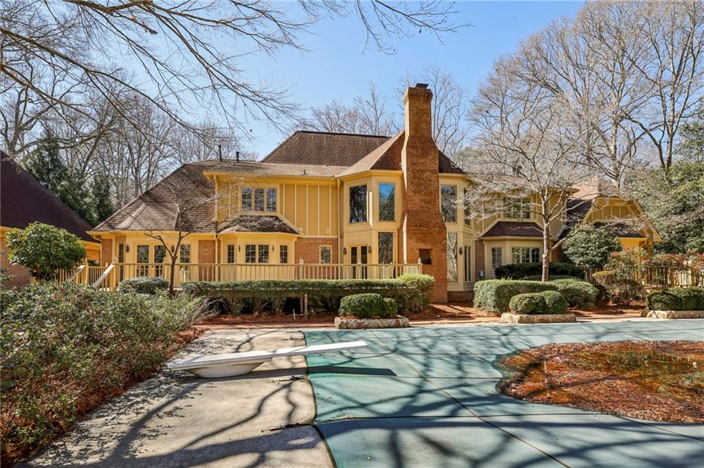 420 Rivertrail Court