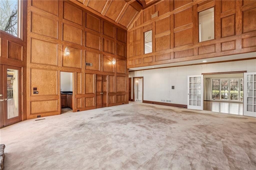 420 Rivertrail Court