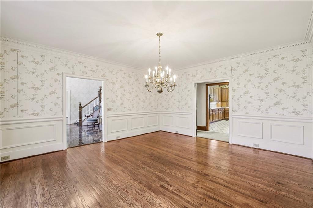 420 Rivertrail Court
