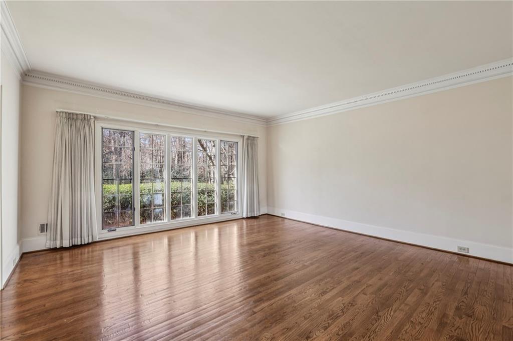 420 Rivertrail Court