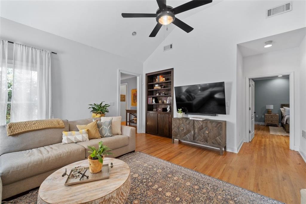 199 Locust Street NE