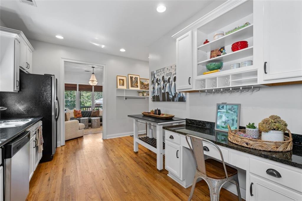 199 Locust Street NE