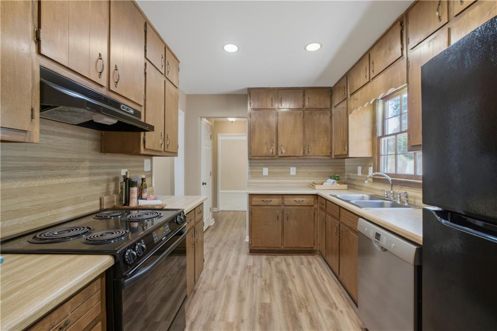 2526 Ashworth Lake Road