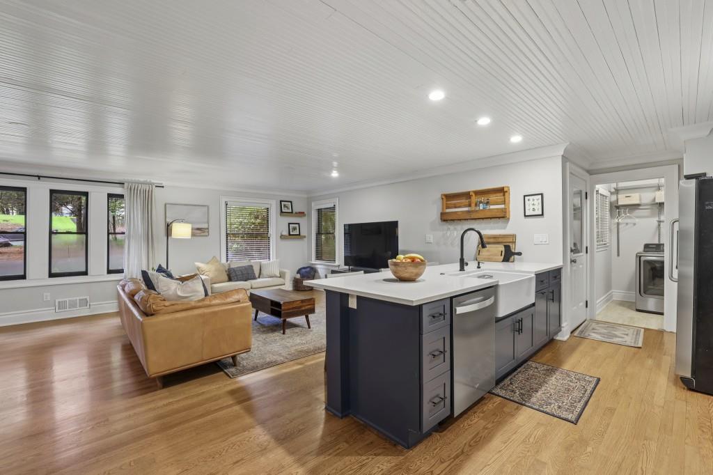 1336 Fama Drive