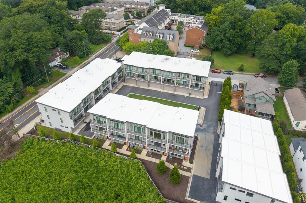 1300 Memorial Drive SE Unit 16