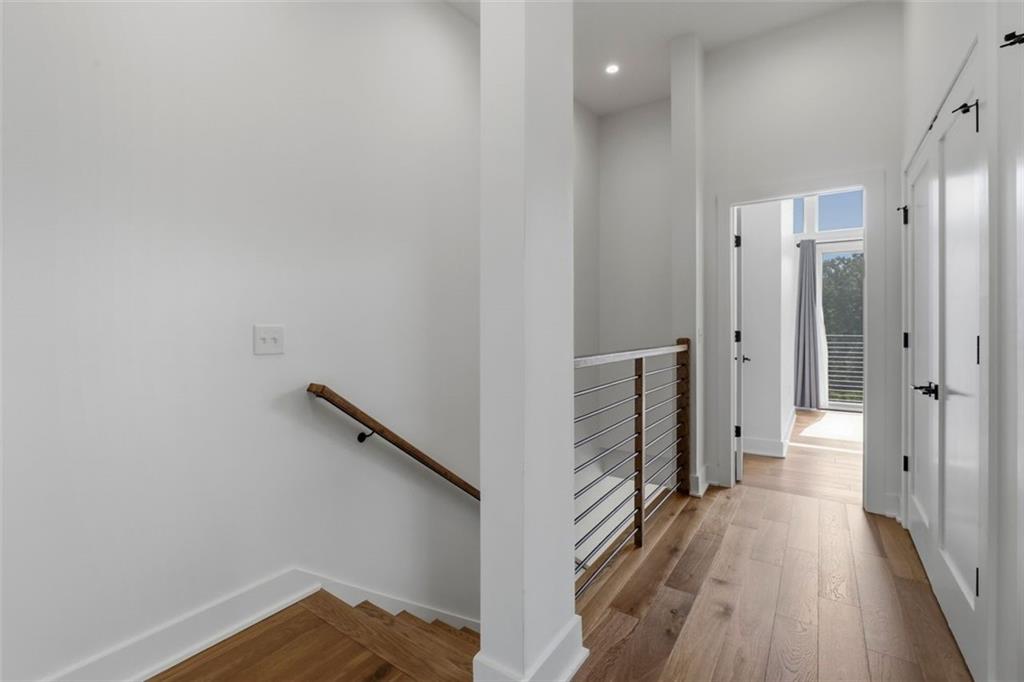 1300 Memorial Drive SE Unit 16