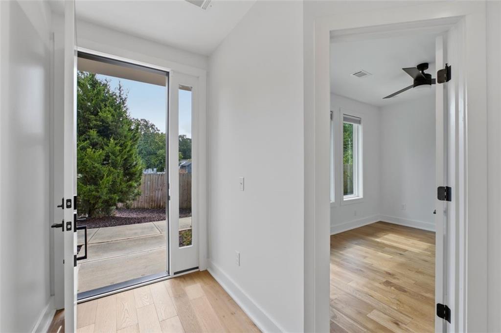 1300 Memorial Drive SE Unit 16