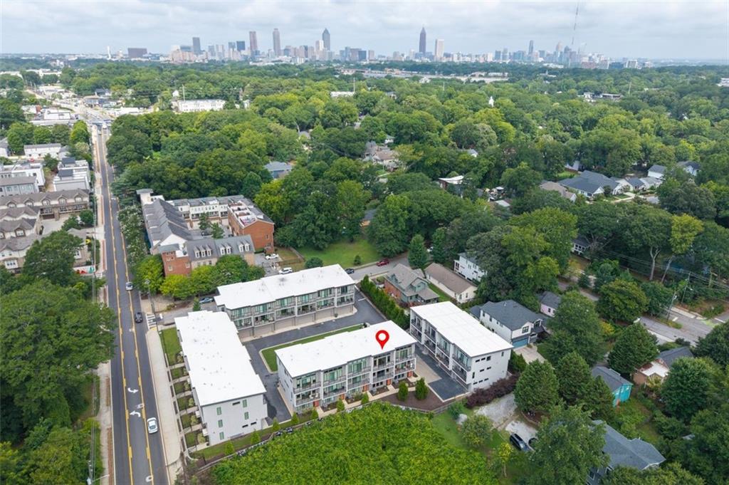 1300 Memorial Drive SE Unit 16