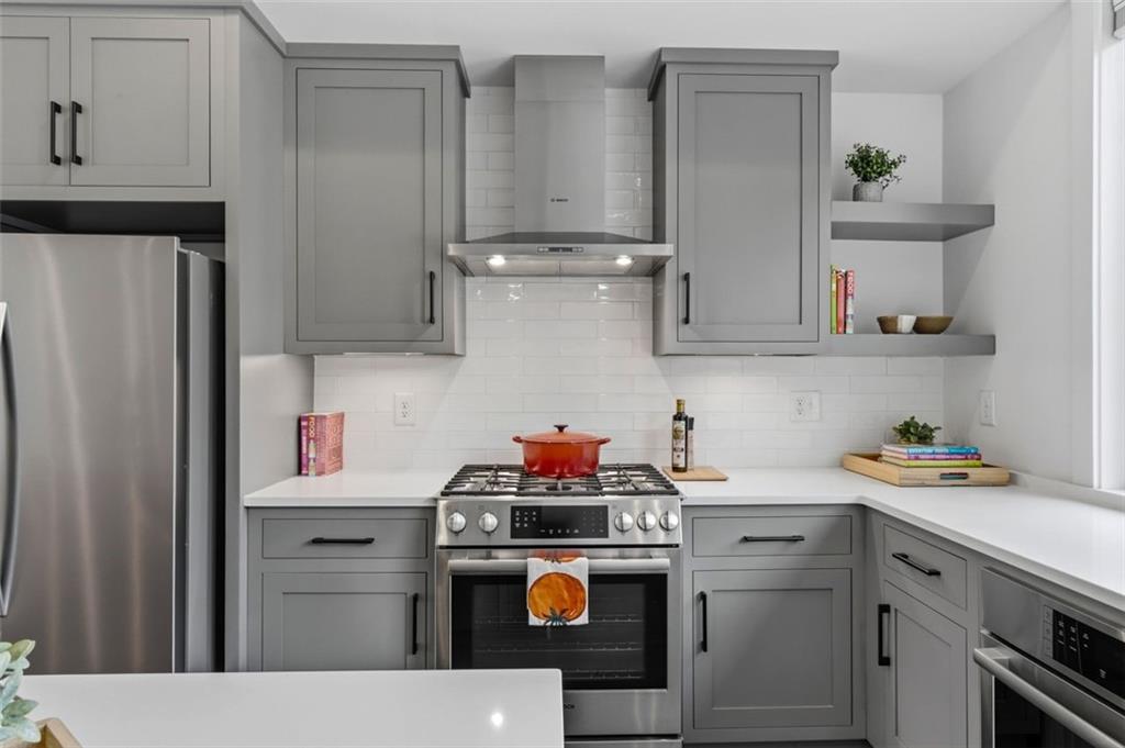 1300 Memorial Drive SE Unit 16