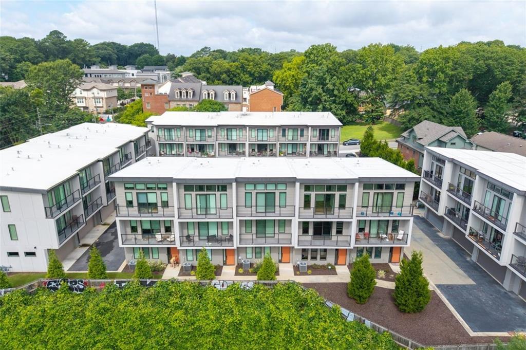 1300 Memorial Drive SE Unit 16