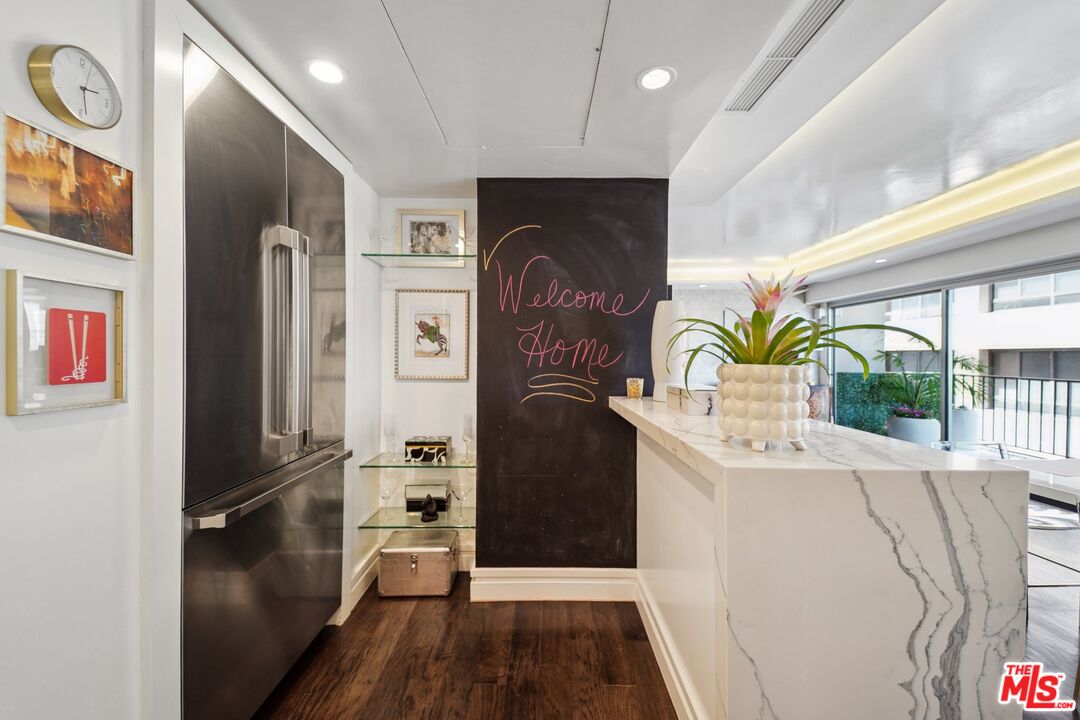 10450 Wilshire Blvd Unit: 6B